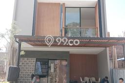 INVESTASI CERDAS! Rumah Premium Setra Duta, Bandung, Luas Tanah 100m2m² Luas Bangunan 180m2m² INVESTASI CERDAS! Rumah Premium Setra Duta, Bandung, Luas Tanah 100m2m² Luas Bangunan 180m2m²