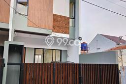 For Sale Hunian Rumah Terawat 3 KT di Pondok Gede, Bekasi For Sale Hunian Rumah Terawat 3 KT di Pondok Gede, Bekasi