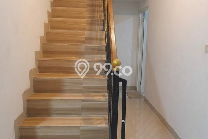 Rumah Elit LB 200m2 Siap Huni Desain Elegan di Pondok Bambu, Jakarta Timur Rumah Elit LB 200m2 Siap Huni Desain Elegan di Pondok Bambu, Jakarta Timur