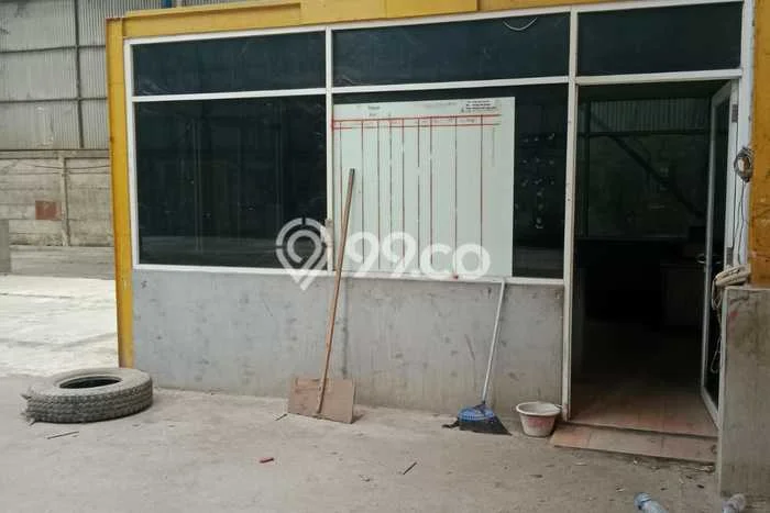 Unit Gudang Disewa Lokasi Cipondoh, Tangerang Spesifikasi Luas Bangunan 2750m2 Unit Gudang Disewa Lokasi Cipondoh, Tangerang Spesifikasi Luas Bangunan 2750m2