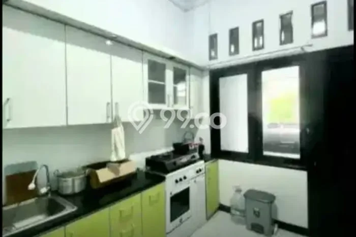 Jarang Ada! Rumah Sewa 6 Kamar Nyaman Siap Huni Bintara Jarang Ada! Rumah Sewa 6 Kamar Nyaman Siap Huni Bintara