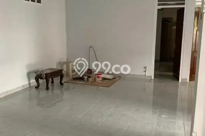 Disewakan Segera Rumah Kondisi Baik di Area Jatinegara, Jakarta Timur Disewakan Segera Rumah Kondisi Baik di Area Jatinegara, Jakarta Timur