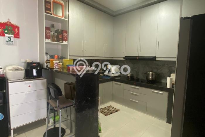 Hunian Elit LB 180m2 Siap Pakai Desain Elegan di Gading Serpong, Tangerang Hunian Elit LB 180m2 Siap Pakai Desain Elegan di Gading Serpong, Tangerang