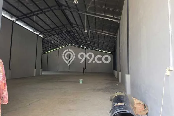 Disewakan Gudang komersial di Ngaliyan luas bangunan 1300m2 Disewakan Gudang komersial di Ngaliyan luas bangunan 1300m2