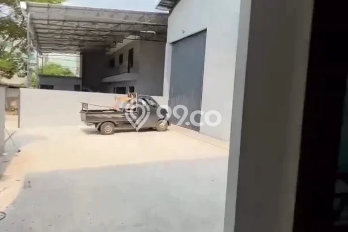 Unit Gudang Paling Strategis di Ngaliyan Semarang dengan LB 700m2 Unit Gudang Paling Strategis di Ngaliyan Semarang dengan LB 700m2