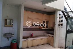 Rumah Luas Asri 3 KT Siap Pakai di Kalideres Jakarta Barat Rumah Luas Asri 3 KT Siap Pakai di Kalideres Jakarta Barat