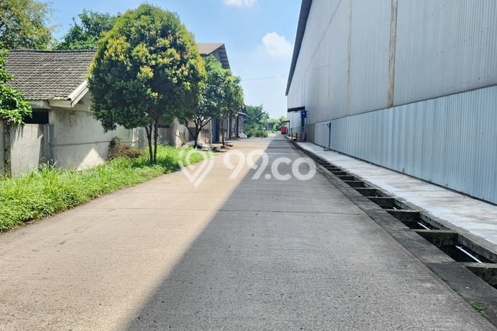 Unit Gudang Disewa Lokasi Bekasi Timur, Bekasi Spesifikasi Luas Bangunan 1150m2 Unit Gudang Disewa Lokasi Bekasi Timur, Bekasi Spesifikasi Luas Bangunan 1150m2