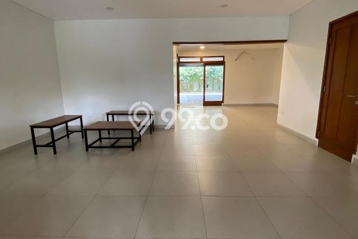Komersial Dijual di Bandung LT 400m2 & LB 210m2 Lokasi Terbaik! Komersial Dijual di Bandung LT 400m2 & LB 210m2 Lokasi Terbaik!