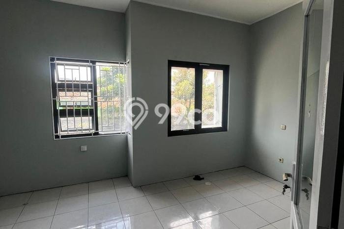 Unit Ruko Tersedia di Buah Batu Spesifikasi LB 100m2 Unit Ruko Tersedia di Buah Batu Spesifikasi LB 100m2