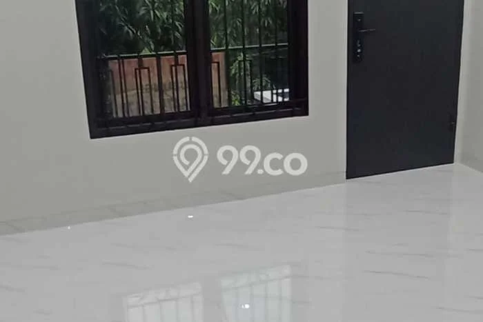 Disewakan Segera Rumah Kondisi Bagus di Area Cipondoh, Tangerang Disewakan Segera Rumah Kondisi Bagus di Area Cipondoh, Tangerang