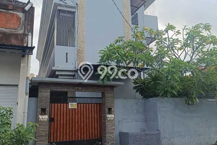 Unit Kost Dijual di Denpasar Barat dengan 18 Kamar Tidur & Luas Bangunan 1050m2 Unit Kost Dijual di Denpasar Barat dengan 18 Kamar Tidur & Luas Bangunan 1050m2