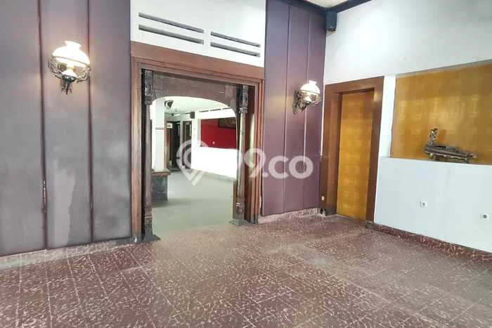 Komersial Lokasi Strategis Kawasan Pajajaran, Luas 425m², Disewakan, Area Komersial Komersial Lokasi Strategis Kawasan Pajajaran, Luas 425m², Disewakan, Area Komersial