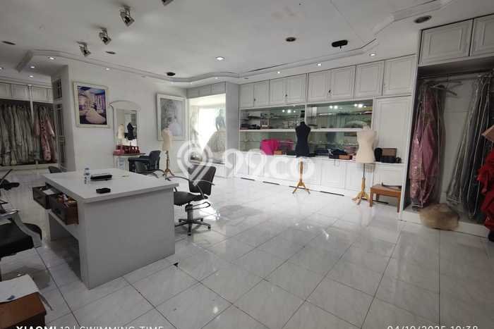 LOKASI BISNIS! Komersial For Rent di Pajajaran, Luas 80m2m², Jalan Strategis, Ready Operasional LOKASI BISNIS! Komersial For Rent di Pajajaran, Luas 80m2m², Jalan Strategis, Ready Operasional