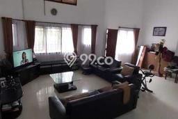 Rumah Lokasi Strategis kawasan , Bandung, Luas 255m2m² Bangunan 250m2m² Rumah Lokasi Strategis kawasan , Bandung, Luas 255m2m² Bangunan 250m2m²
