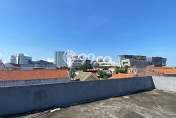 Rumah Luxury di Surabaya Strategis Kondisi Terawat Rumah Luxury di Surabaya Strategis Kondisi Terawat