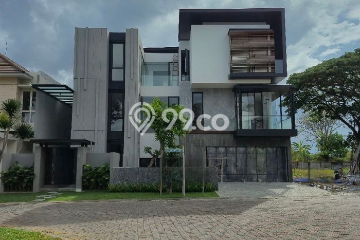 HOT DEAL! Dijual Rumah Berkualitas area Citraland, Surabaya, LT 391m2m² LB 750m2m² HOT DEAL! Dijual Rumah Berkualitas area Citraland, Surabaya, LT 391m2m² LB 750m2m²