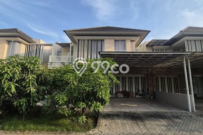 Rumah Mewah Siap Huni LT 240m2 di Wiyung, Surabaya Rumah Mewah Siap Huni LT 240m2 di Wiyung, Surabaya