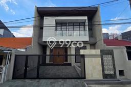 Jual Rumah Mewah Elegan Dengan View Eksklusif di Manyar, Surabaya Jual Rumah Mewah Elegan Dengan View Eksklusif di Manyar, Surabaya
