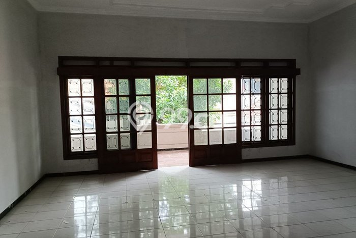 AREA KOMERSIAL! Ruko Disewakan di , Luas 730m2m², Jalan Utama AREA KOMERSIAL! Ruko Disewakan di , Luas 730m2m², Jalan Utama