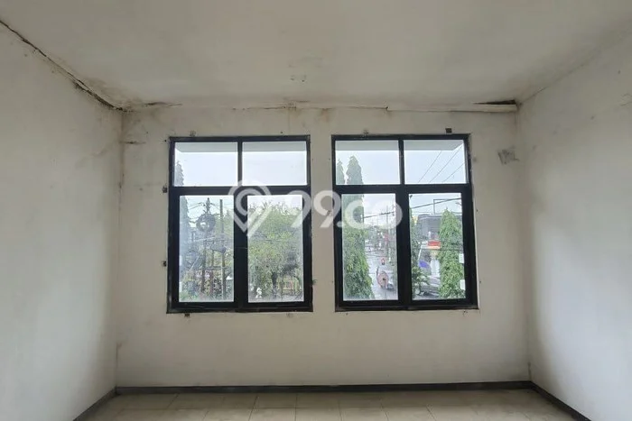 Ruko Dijual di Prime Area Surabaya Luas 175m2 Ruko Dijual di Prime Area Surabaya Luas 175m2