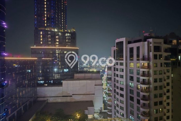 Hunian Apartemen Mewah & Prestisius 4 BR di Genteng, Surabaya Hunian Apartemen Mewah & Prestisius 4 BR di Genteng, Surabaya
