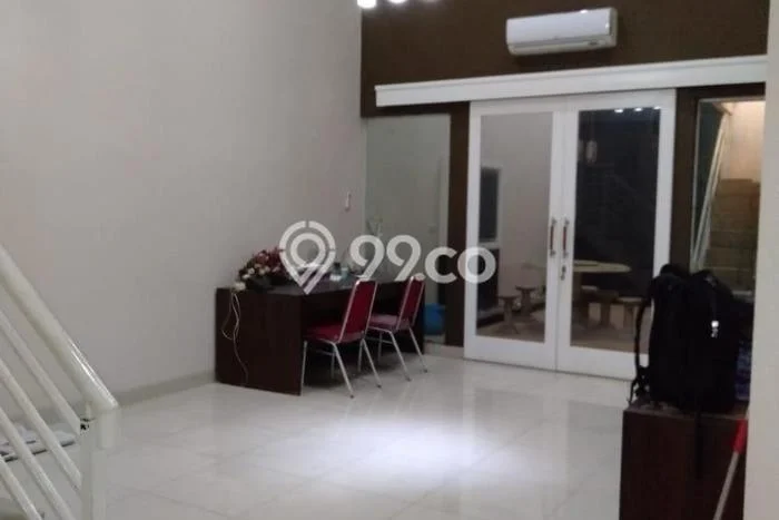 Rumah Luxury Modern Tanpa Renovasi di Gandaria Jakarta Selatan Rumah Luxury Modern Tanpa Renovasi di Gandaria Jakarta Selatan