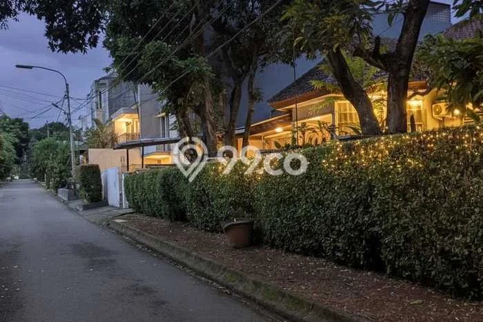 Jual Rumah Mewah Elegan Dengan View Eksklusif di Pondok Indah, Jakarta Selatan Jual Rumah Mewah Elegan Dengan View Eksklusif di Pondok Indah, Jakarta Selatan