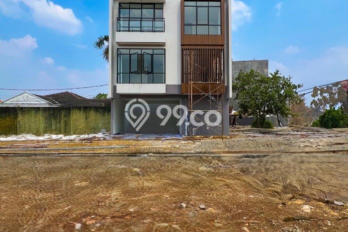 Rumah Mewah LB 147m2 Siap Pakai Desain Elegan di Kemang, Jakarta Selatan Rumah Mewah LB 147m2 Siap Pakai Desain Elegan di Kemang, Jakarta Selatan