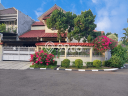 Rumah Mewah LB 208m2 Siap Pakai Desain Elegan di Pondok Indah, Jakarta Selatan Rumah Mewah LB 208m2 Siap Pakai Desain Elegan di Pondok Indah, Jakarta Selatan