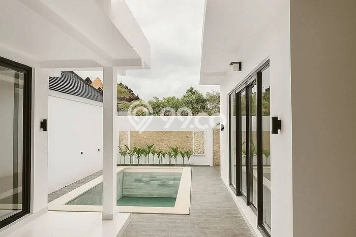 HOT DEAL! Vila Kawasan Tibubeneng, Luas 150m², Area Strategis HOT DEAL! Vila Kawasan Tibubeneng, Luas 150m², Area Strategis