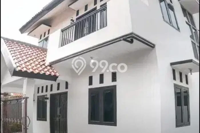 Rumah 2 lt di Poltangan Pasar Minggu lt 200 m2 lb 225 m2, ada 4+1 kt 3+1 km unfurnished, boleh untuk kantor / rumah tinggal, siap huni, siap di survei!! Rumah 2 lt di Poltangan Pasar Minggu lt 200 m2 lb 225 m2, ada 4+1 kt 3+1 km unfurnished, boleh untuk kantor / rumah tinggal, siap huni, siap di survei!!