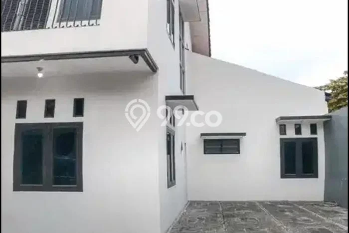 Rumah 2 lt di Poltangan Pasar Minggu lt 200 m2 lb 225 m2, ada 4+1 kt 3+1 km unfurnished, boleh untuk kantor / rumah tinggal, siap huni, siap di survei!! Rumah 2 lt di Poltangan Pasar Minggu lt 200 m2 lb 225 m2, ada 4+1 kt 3+1 km unfurnished, boleh untuk kantor / rumah tinggal, siap huni, siap di survei!!