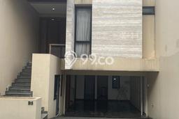 Disewakan! Rumah 6 Kamar Tidur &
4 Kamar Mandi di Pejaten, Jakarta Selatan Disewakan! Rumah 6 Kamar Tidur &
4 Kamar Mandi di Pejaten, Jakarta Selatan
