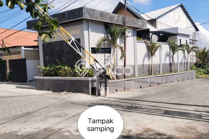 DIJUAL! Vila Kawasan , Area 145m2m², Akses Mudah Fasilitas Umum DIJUAL! Vila Kawasan , Area 145m2m², Akses Mudah Fasilitas Umum