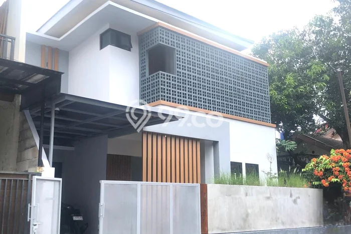 Dijual Rumah Premium dengan Fasilitas Sekitar Lengkap di Cinere, Depok Dijual Rumah Premium dengan Fasilitas Sekitar Lengkap di Cinere, Depok