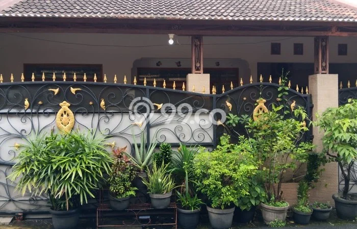 Dijual Hunian Rumah Nyaman 4 Kamar di Bintaro, Tangerang Selatan Dijual Hunian Rumah Nyaman 4 Kamar di Bintaro, Tangerang Selatan