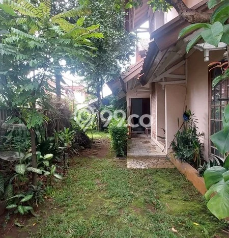 Jual Rumah Mewah Elegan Dengan View Eksklusif di Bintaro, Tangerang Selatan Jual Rumah Mewah Elegan Dengan View Eksklusif di Bintaro, Tangerang Selatan