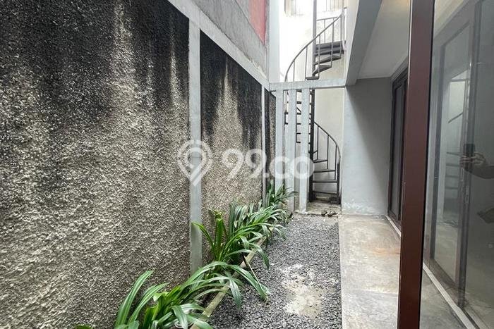 Rumah Elit Modern Tanpa Renovasi di Sektor 9-Bintaro Tangerang Selatan Rumah Elit Modern Tanpa Renovasi di Sektor 9-Bintaro Tangerang Selatan