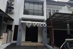 Ready to Use! Premium House LT 150m2 Desain Elegan di Pulomas Ready to Use! Premium House LT 150m2 Desain Elegan di Pulomas