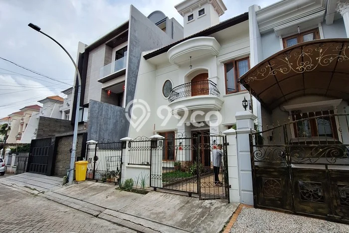 Rumah Eksklusif Siap Huni LT 136m2 di Kelapa Gading, Jakarta Utara Rumah Eksklusif Siap Huni LT 136m2 di Kelapa Gading, Jakarta Utara