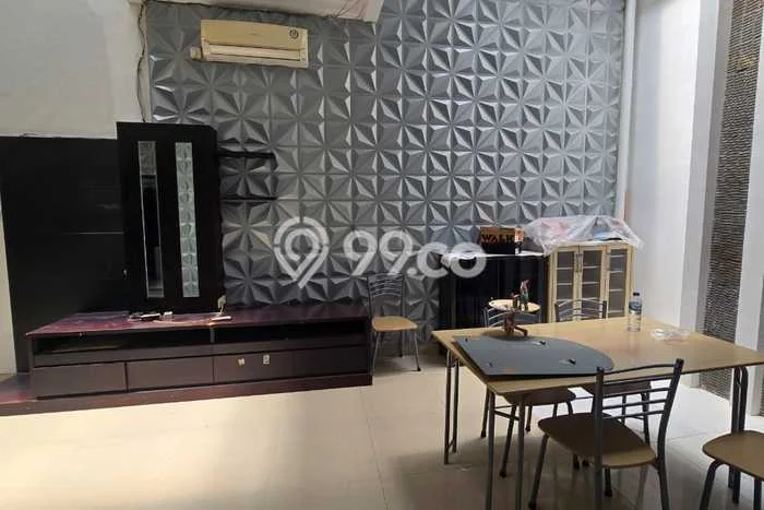 HUNIAN PILIHAN! Rumah di , 5 KT, Lingkungan Asri, Luas 144m2m² Bangunan 220m2m² HUNIAN PILIHAN! Rumah di , 5 KT, Lingkungan Asri, Luas 144m2m² Bangunan 220m2m²