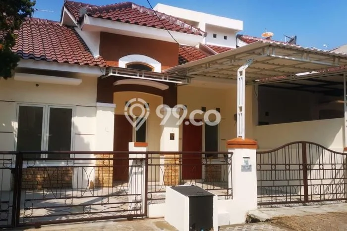 Rumah area Rungkut, 1 KM, Dekat Pusat Kota, Luas 96m2m² LB 70m2m² Rumah area Rungkut, 1 KM, Dekat Pusat Kota, Luas 96m2m² LB 70m2m²