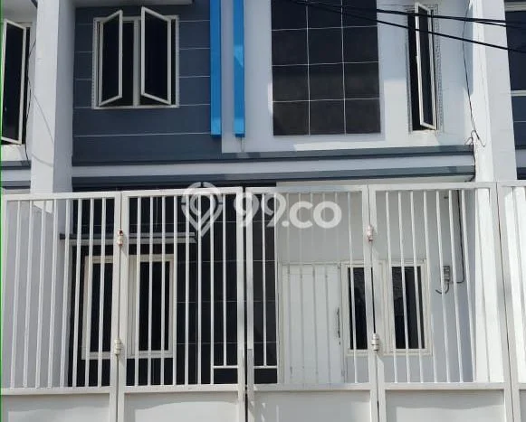 For Sale Hunian Rumah Nyaman 4 KT di Mulyosari, Surabaya For Sale Hunian Rumah Nyaman 4 KT di Mulyosari, Surabaya