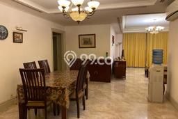 Apartemen Sewa 3 Kamar Murah Siap Huni di Surabaya, Luas 200m2 Apartemen Sewa 3 Kamar Murah Siap Huni di Surabaya, Luas 200m2