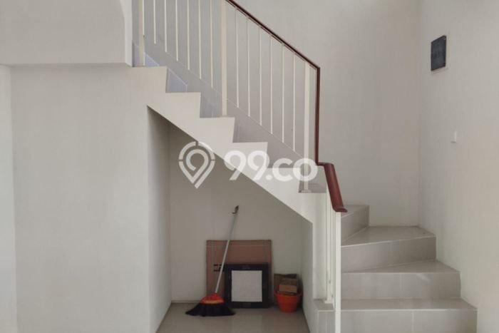 Rumah Lokasi Strategis area Pakal, Surabaya, LT 72m2m² Bangunan 69m2m² Rumah Lokasi Strategis area Pakal, Surabaya, LT 72m2m² Bangunan 69m2m²