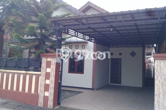 For Sale Rumah 3 Kamar Lokasi Ideal Nyaman dan Strategis di Balikpapan Selatan For Sale Rumah 3 Kamar Lokasi Ideal Nyaman dan Strategis di Balikpapan Selatan