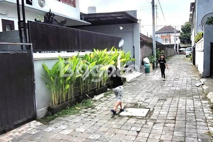 Dijual Cepat Rumah Favorit Siap Huni LB 180m2 di Denpasar Utara, Denpasar Dijual Cepat Rumah Favorit Siap Huni LB 180m2 di Denpasar Utara, Denpasar