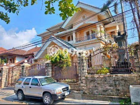Dijual Rumah Luas Elegan Dengan View Eksklusif di Renon, Denpasar Dijual Rumah Luas Elegan Dengan View Eksklusif di Renon, Denpasar