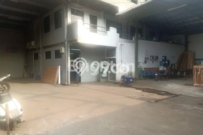 FOR SALE! Gudang di Cimanggis Depok, LT 781m2, LB 903m2 FOR SALE! Gudang di Cimanggis Depok, LT 781m2, LB 903m2