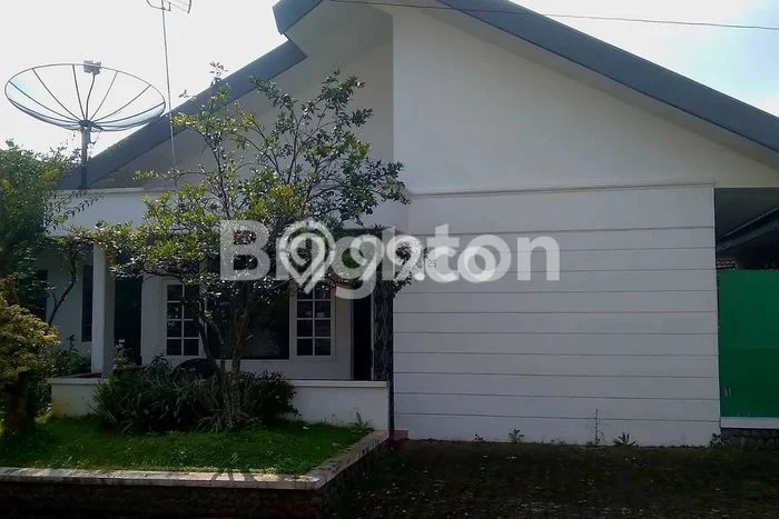 PELUANG INVESTASI! Vila di , Area 260m2m², Potensi Bagus PELUANG INVESTASI! Vila di , Area 260m2m², Potensi Bagus